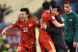 HLV Hữu Thắng giúp tuyển Việt Nam thăng hạng FIFA