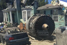 Tận xem công nghệ phim trường Hollywood (III): Hiện trường vụ máy bay rơi trúng nhà dân