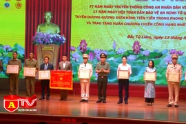 Công an quận Bắc Từ Liêm đón nhận Huân chương Chiến công hạng Nhất