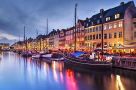 Sức hút khó cưỡng của hồ nước trong kiến trúc hiện đại