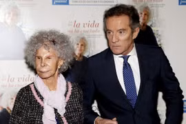 Nữ công tước siêu giàu và lập dị của Tây Ban Nha qua đời