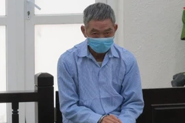 Lợi dụng sự thân quen, gã đàn ông U70 đưa bé gái về nhà xâm hại 