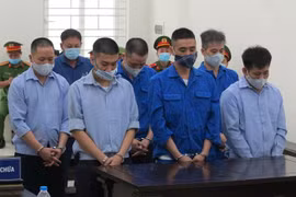 Nhóm cựu Thanh tra giao thông 'bảo kê' xe ô tô lĩnh án tù