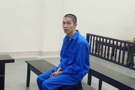 Nhân viên cây xăng dùng dao đâm khách hàng và cái kết