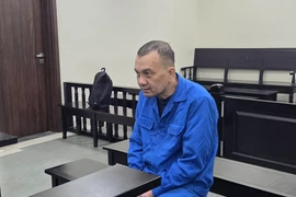 Hàng chục cá nhân bị lừa "xin việc" và làm thẻ “vip” xuất nhập cảnh