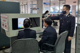 Tinh vi thủ đoạn “tuồn” lô hàng lậu giá trị lớn qua đường hàng không 