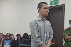 Hàng nghìn sinh viên ký tên đề nghị xử nghiêm kẻ chặn đường sát hại nữ sinh 