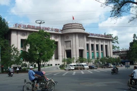 Nhân viên bảo hiểm tiền gửi chiếm đoạt tiền tỷ bằng mánh "chạy thầu"