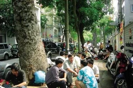 Đâm đối phương ngay tại quán nước vì món nợ 10 triệu đồng