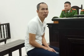 Mất mạng đúng mùng 2 Tết vì mang dao đi khiêu chiến