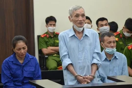 Ổ nhóm tội phạm ngang nhiên mua bán ma túy giữa phố đông người