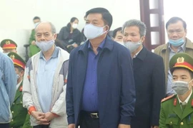 Bị cáo Đinh La Thăng và Trịnh Xuân Thanh tự bào chữa tại phiên tòa