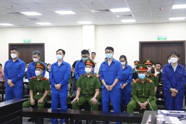 Nhiều bị cáo vụ thao túng chứng khoán được trả tự do ngay tại tòa 