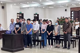 Mẹ và vợ ông chủ Việt Á Phan Quốc Việt lý giải về số tiền hàng trăm tỷ đồng bị phong tỏa