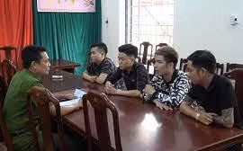 Nhóm đối tượng bắt cóc con nợ bị mẹ nạn nhân cho vào “tròng”