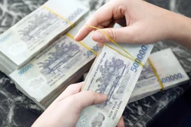 Mất gần 2 tỷ đồng vì tin lời bà chủ quán cà phê 