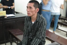 Hậm hực vì món đồ của con trẻ, vác dao đâm chết chồng cũ của “vợ hờ”