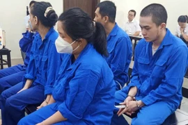 Nữ nhân viên phòng khám và đồng bọn mua bán hàng chục trẻ em sơ sinh 