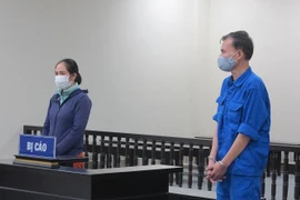 Cặp tình nhân giả mạo cán bộ công an lừa bán khẩu trang chiếm đoạt tiền tỷ 