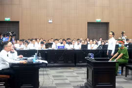 Nhóm bị cáo quản lý chứng khoán vụ Trịnh Văn Quyết được "gỡ tội" thế nào?