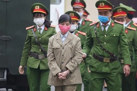 Triệu tập Chánh thanh tra Bộ Xây dựng đến phiên xử vụ thanh tra “vòi tiền”