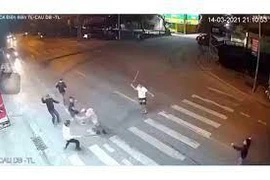 Bị đánh hội đồng vì hòa giải mâu thuẫn giúp bạn