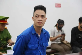 Xét xử vụ nam shipper đòi bồi thường hơn 1 tỷ đồng sau khi bị lái xe Lexus đánh