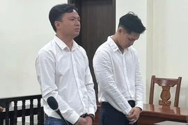 Mượn thông tin cá nhân thành lập công ty, mở tài khoản chứng khoán, ngân hàng... để trục lợi