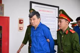 Cựu phó vụ trưởng nhận hối lộ hơn 14 tỷ đồng bị đề nghị từ 12-13 năm tù