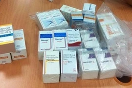 Đối tượng thu mua ve chai “phù phép” thuốc chữa bệnh giả thành thật 