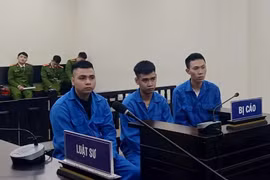 Nhóm “tín dụng đen” túm đánh “con nợ” ép phải trả tiền