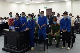 Hàng chục cựu cán bộ ngân hàng sắp hầu tòa vì mánh vay tiền của người đàn bà