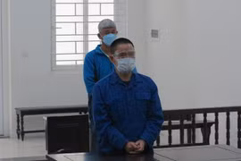 "Cò" Sân bay Nội Bài vào tù vì lừa tiền du khách nước ngoài