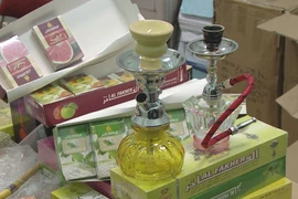 Phát hiện số lượng lớn bình hút, hương liệu shisha nhập lậu