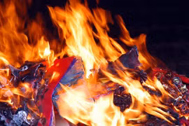 Phù thuỷ, thầy bói, lái trâu - nghe là "bỏ mạng"!