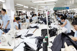 Thủ tướng Nguyễn Xuân Phúc: Ngành công thương đang còn nhiều hạn chế