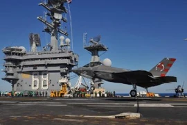 F-35 hoàn thành xuất sắc đợt thử nghiệm đầu tiên trên biển