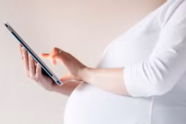 Tranh cãi dữ dội quanh bộ phát wifi “phụ nữ có thai”