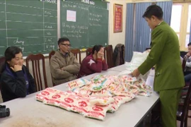  Phát hiện vụ vận chuyển bột ngọt giả nhãn hiệu Ajinomoto