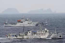 Tàu Trung Quốc xâm nhập Senkaku, Nhật gấp rút đóng tàu đối phó