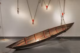 Những con thuyền vượt sóng gió để sinh tồn