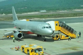 Bộ GTVT xin “bán” sân bay Phú Quốc