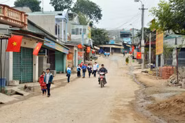 “Mường Lát hoa về trong đêm hơi”