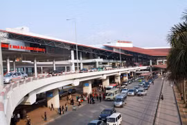 Bán sân bay cho các hãng hàng không: Hài hòa lợi ích, tránh độc quyền