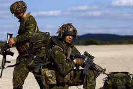 Sợ ‘va chạm’, NATO và Nga đàm phán cấp cao