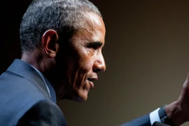 Tổng thống Mỹ phải ký quỹ khẩn để… cứu chính phủ