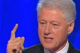 Ông Bill Clinton chỉ trích Trung Quốc về chính sách Biển Đông