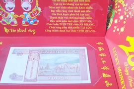 Mừng tuổi bằng tiền “độc”