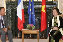Pháp sẽ cùng Việt Nam thúc đẩy giải quyết hòa bình vấn đề Biển Đông