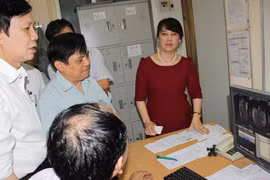 Xã hội hóa y tế: Tỷ lệ ăn chia tác động đến giá 